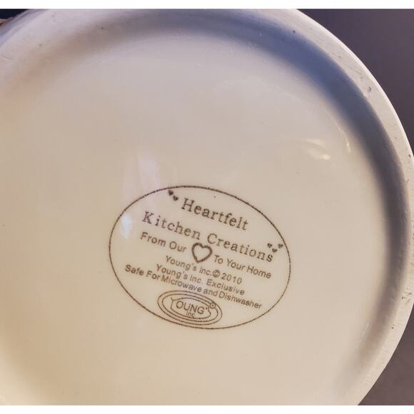 Live, Laugh, Love Starfish Seashell Ceramic Pitcher - Picture 5 of 5